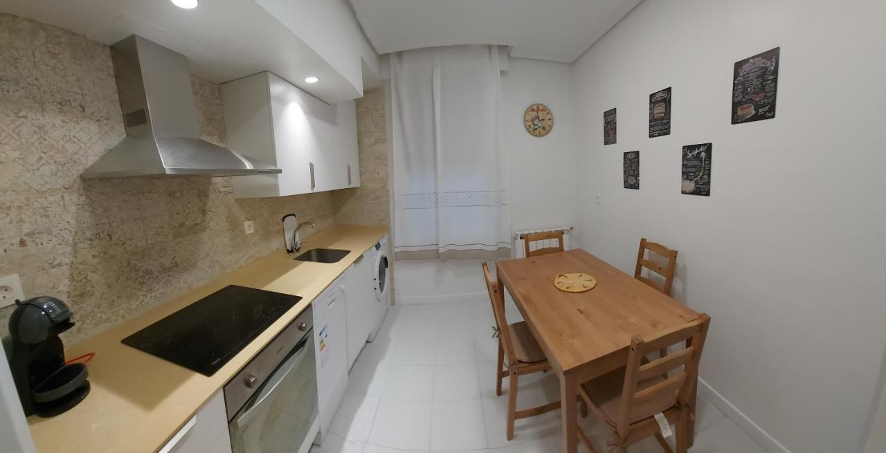 Apartamento Saioa Pampeluna Zewnętrze zdjęcie