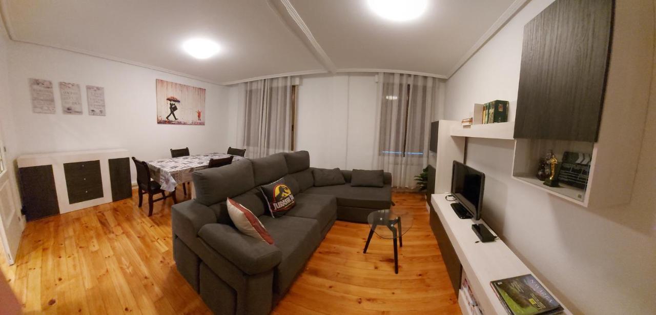 Apartamento Saioa Pampeluna Zewnętrze zdjęcie
