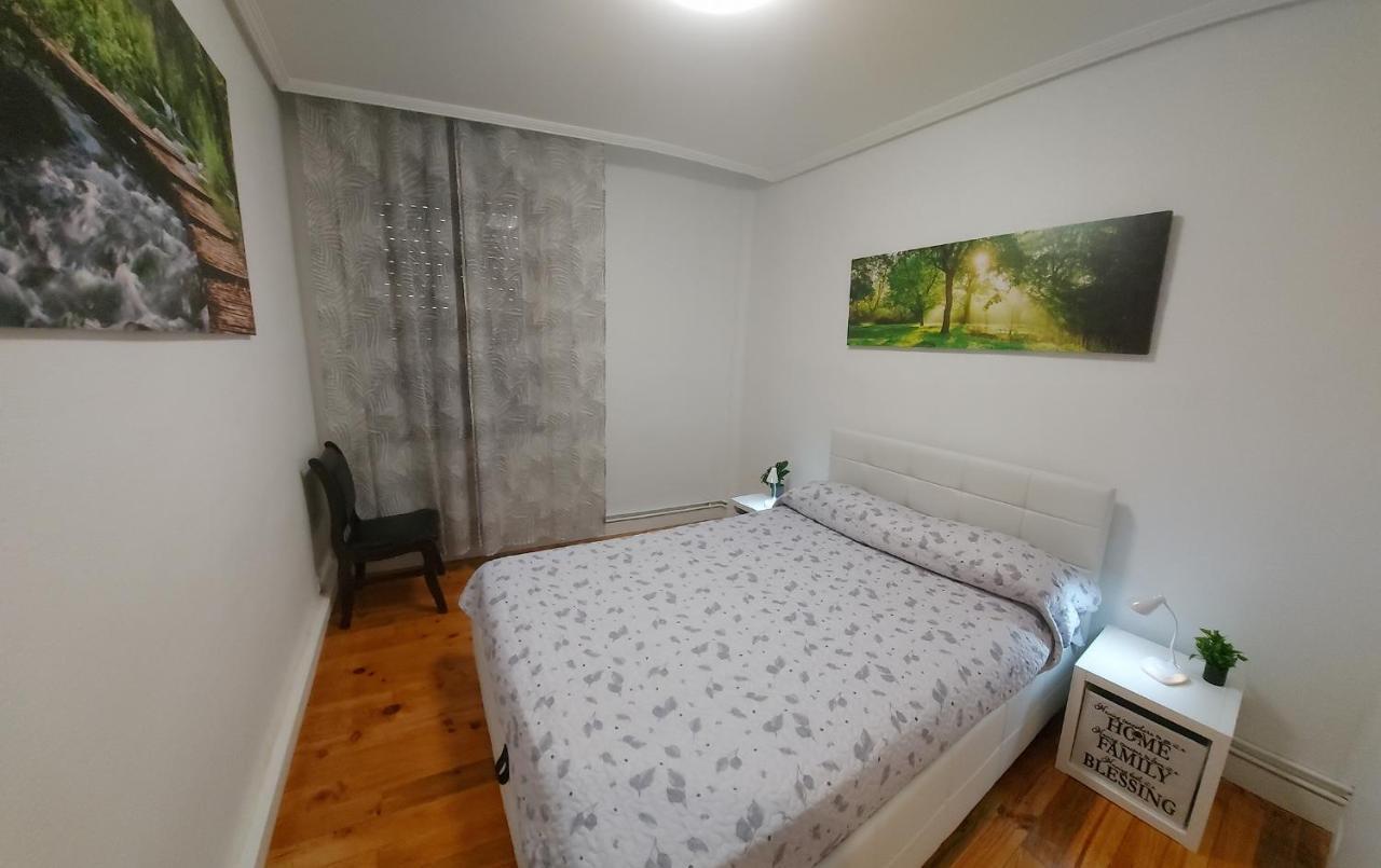Apartamento Saioa Pampeluna Zewnętrze zdjęcie
